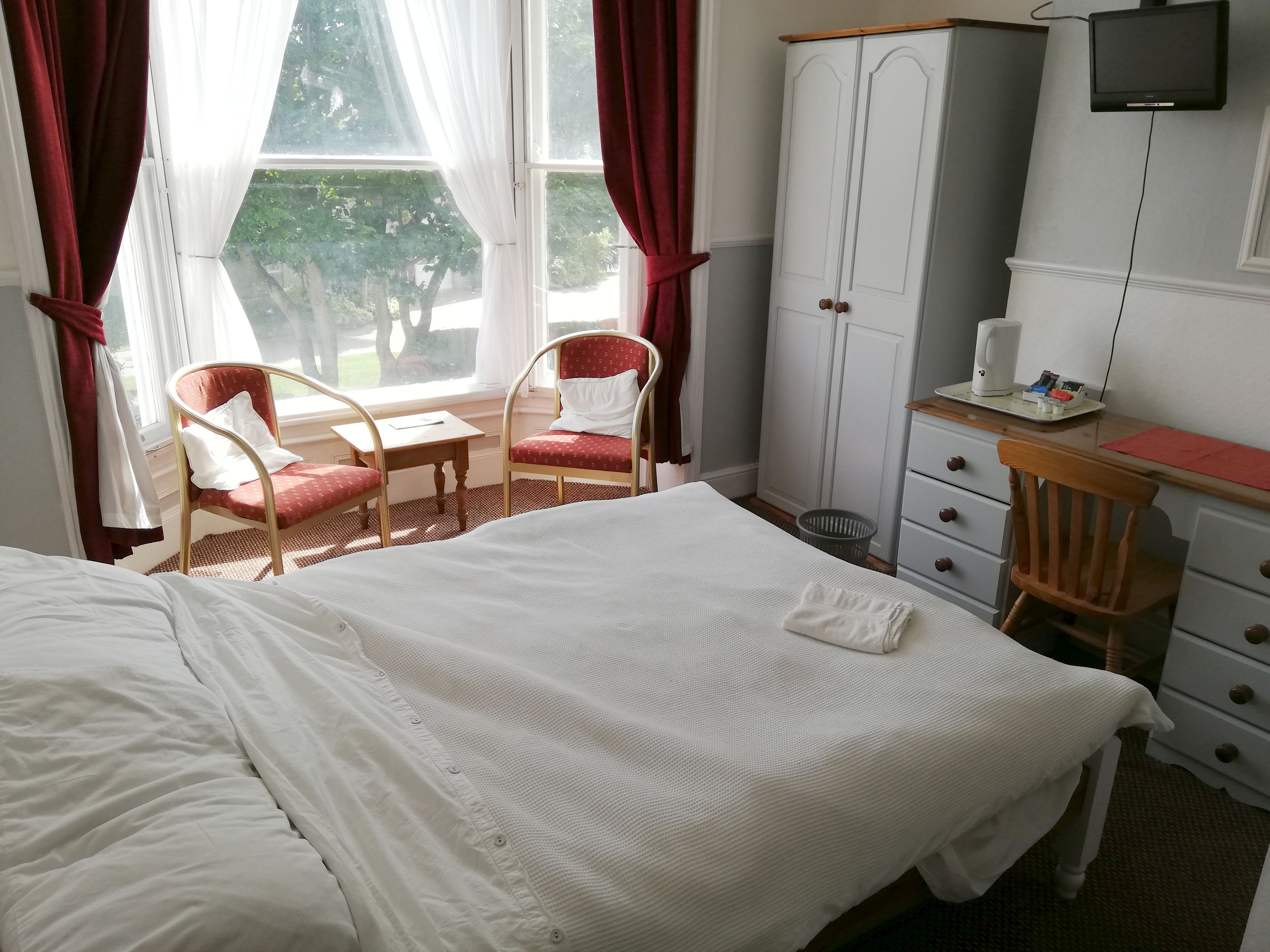 Double Room with En-Suite & Sea View